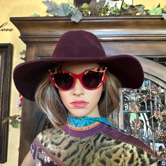 MCQ Alexander McQueen Sunglasses - Picture 6 of 8